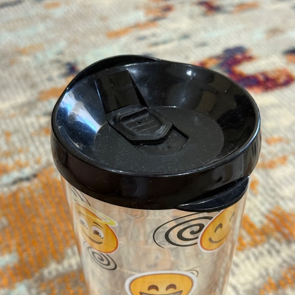 Smiley Face Emoji Expressions large plastic Tervis like Tumbler Made USA 22 oz - Picture 2 of 5